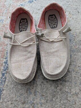 Hey Dude Women's size 8